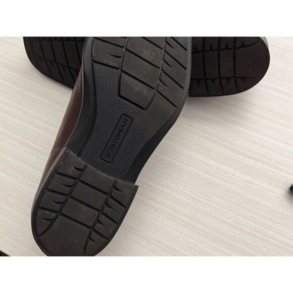 Bostonian Leather Slip-On Loafers, size 9.5M - Picture 11 of 13